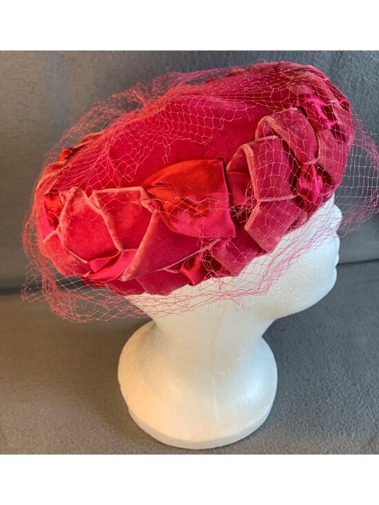 Ladies Pink Satin & Velvet Braided Hat Size 22 Vintage main image 9